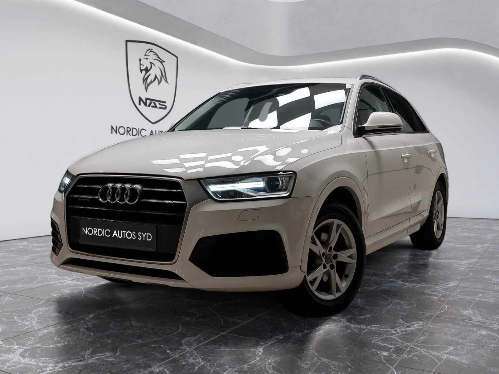 AUDI Q3 sport Quattro / S Tronic / Proline / 2.0 TDI