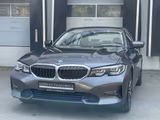 BMW 330 i Sport Line LED Live-Cockpit Ambiente AHK  - BMW 330 mit Benzin-Antrieb: Limousine, 330i