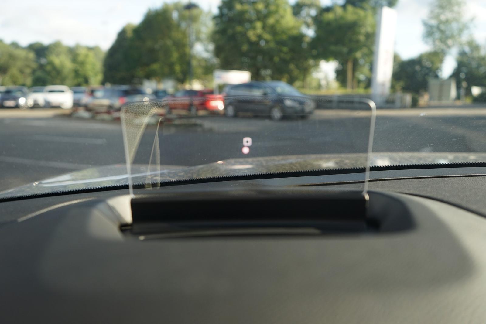 Citroën C4 1.2 12V e-THP Max Aut. LED Navi ACC Kamera