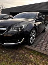 Opel Insignia Limousine OPC Line - Opel Insignia Limousine Opc line mit Benzin-Antrieb