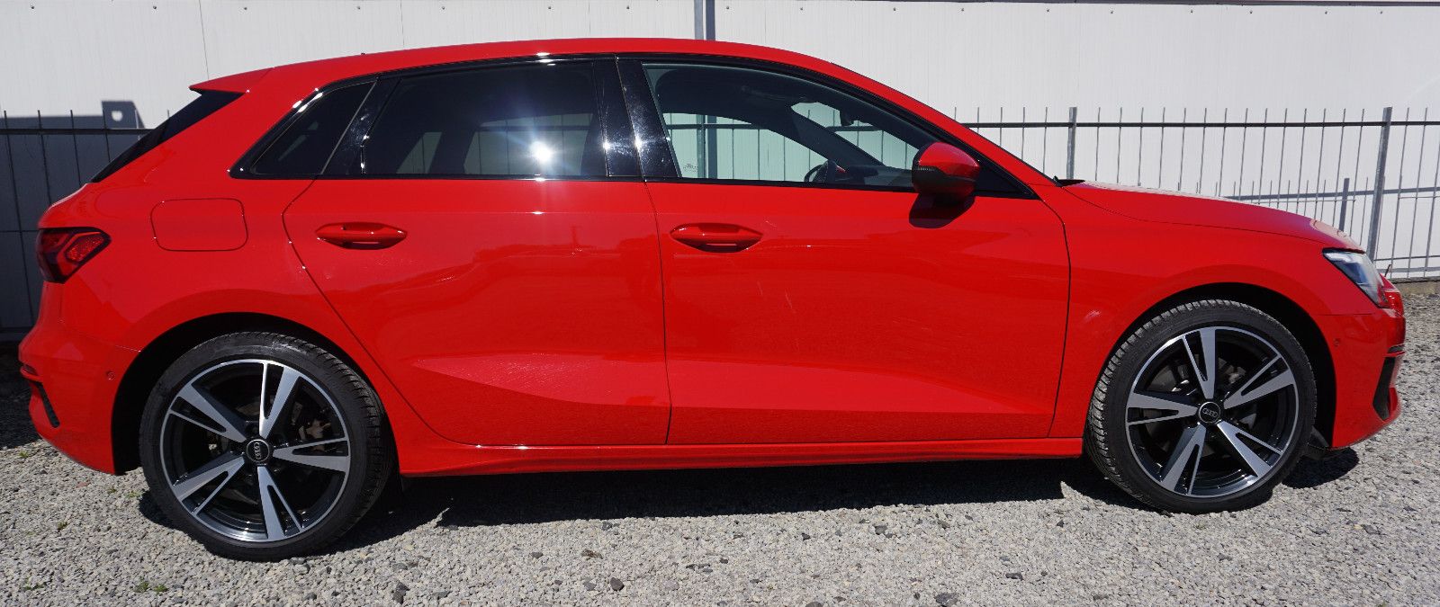 Fahrzeugabbildung Audi A3 Sportback 35 TFSI advanced,S-Line,Navi,LED+WR