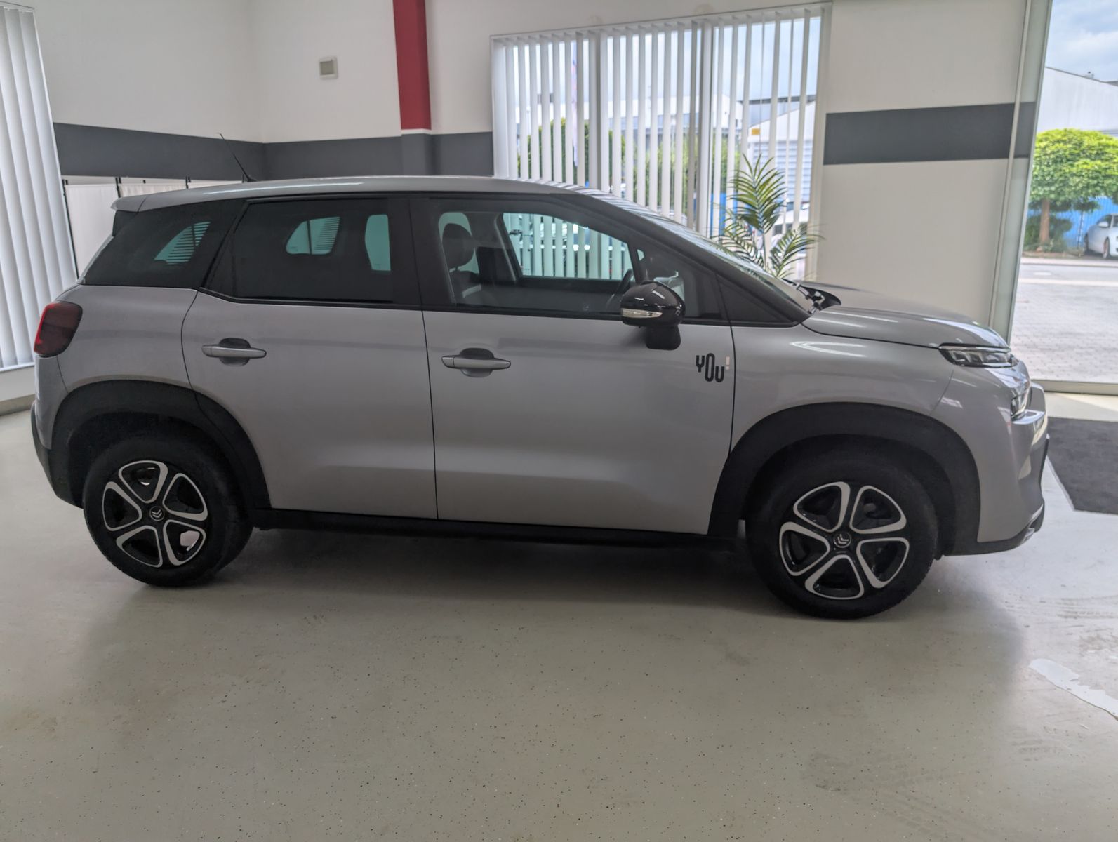 Fahrzeugabbildung Citroën C3 Aircross YOU APP PDC TOUCH TEMP KLIMA LED