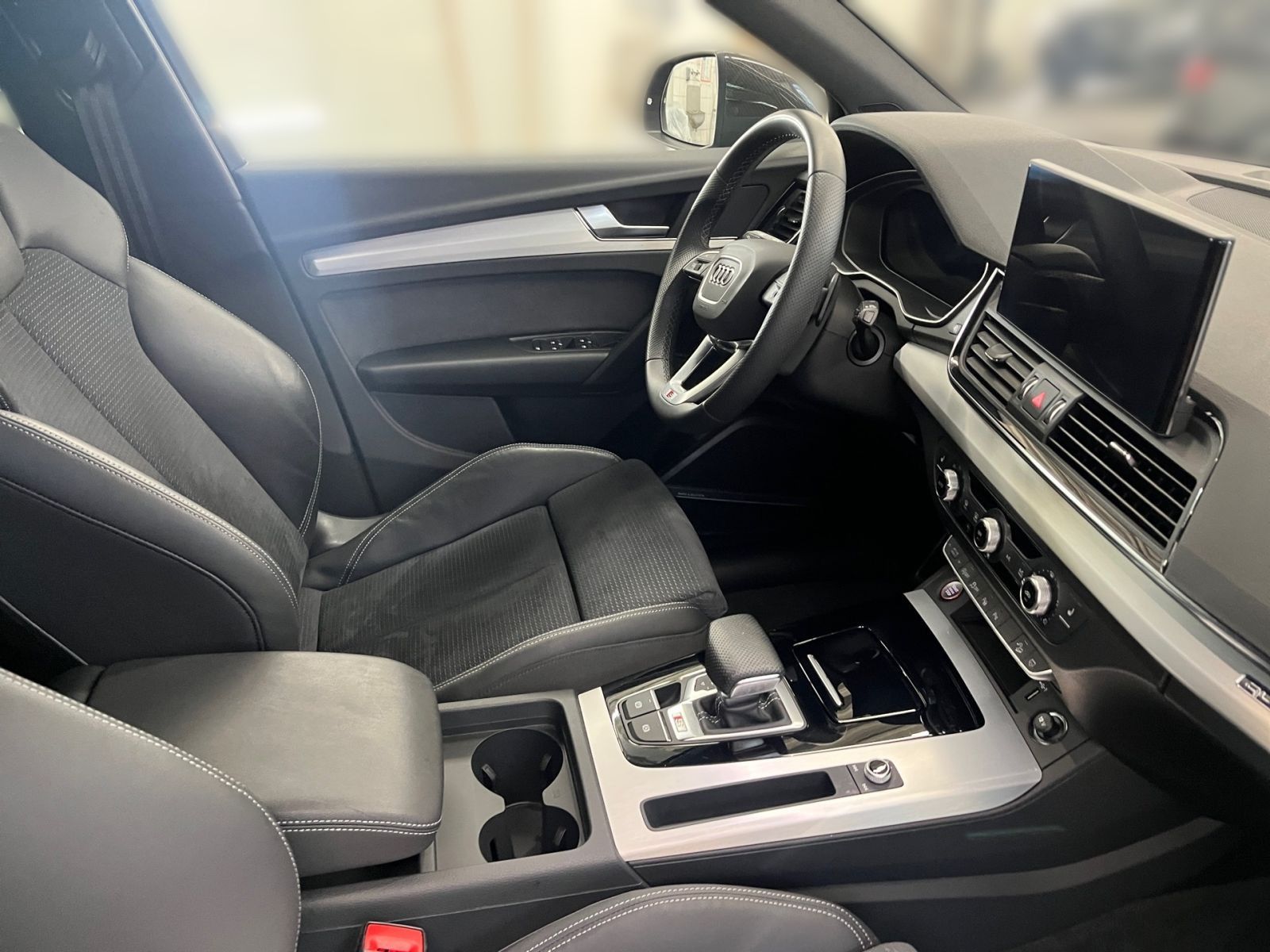 Audi SQ5 - Bild 13