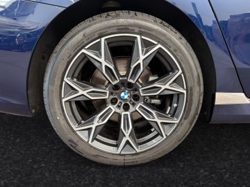 BMW 740 - 4