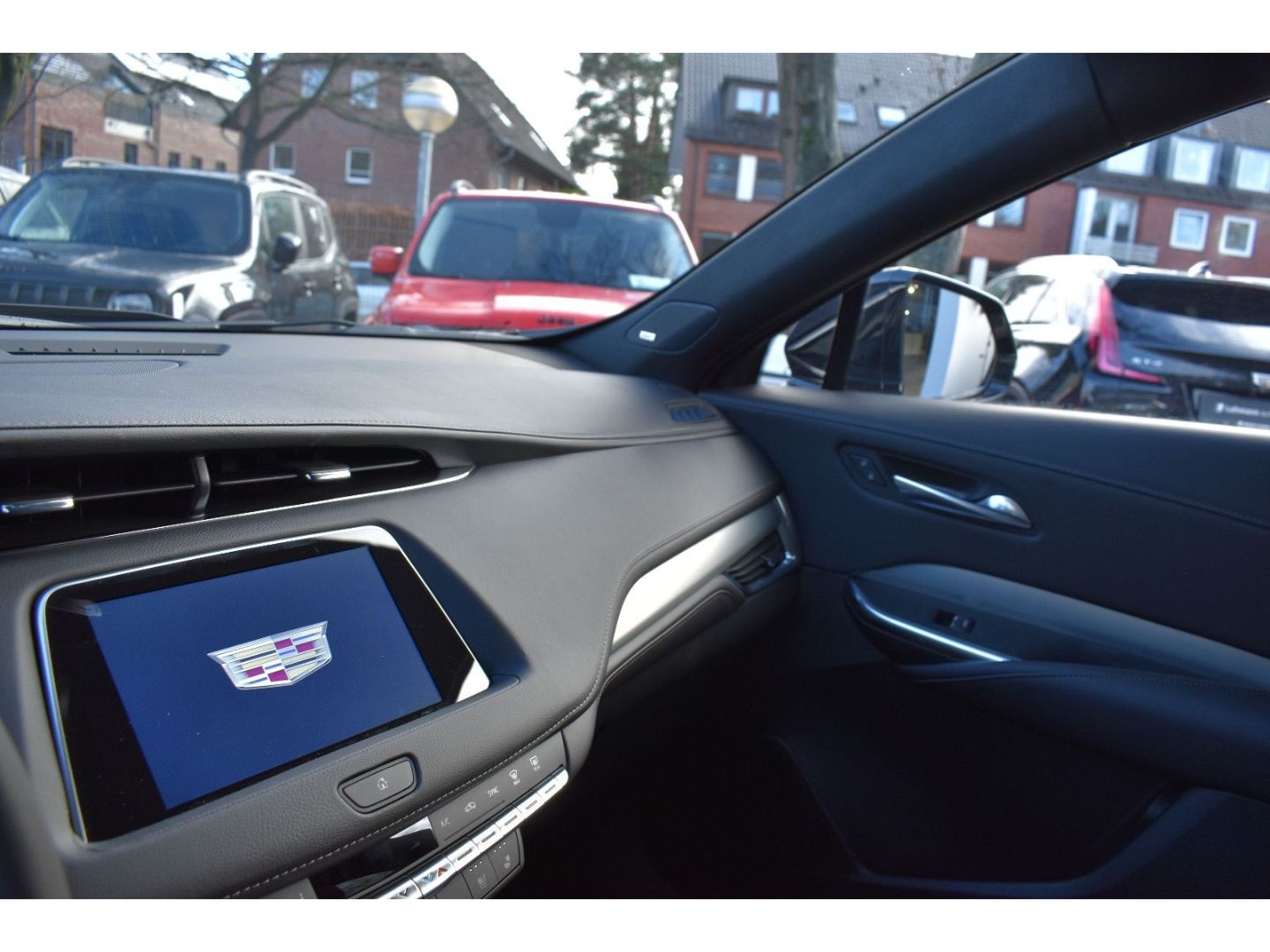 Fahrzeugabbildung Cadillac XT4 350D AWD Premium Luxury Schiebedach Komfort.