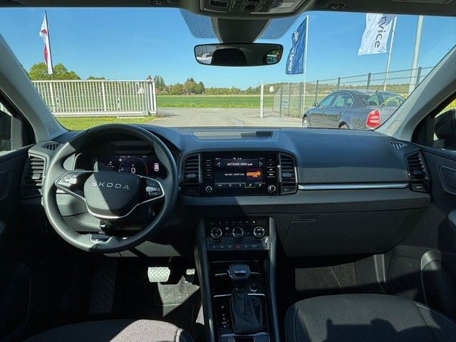 KAROQ 1.5 TSI Selection DSG PANO AHK 360° MATRIX