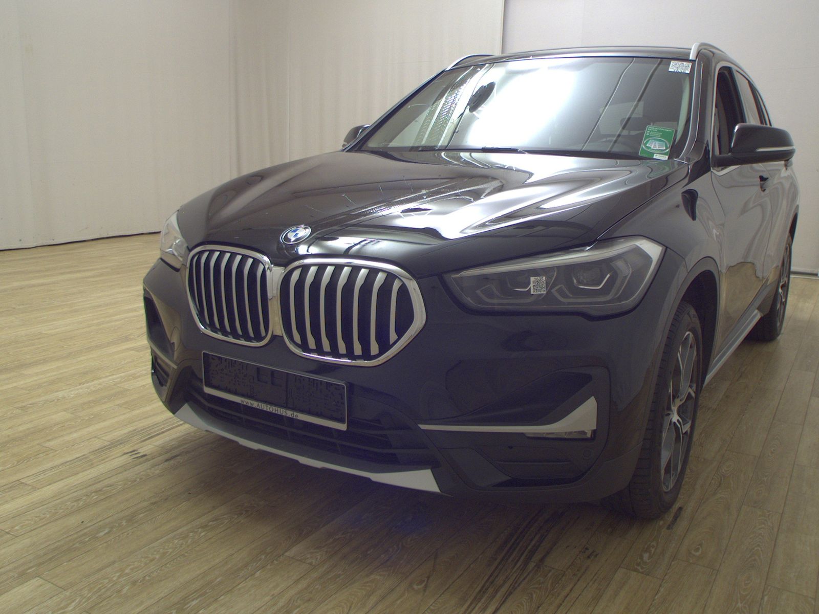 BMW X1 sDrive18d X-Line Navi LED T-Leder HiFi RFK foto 2