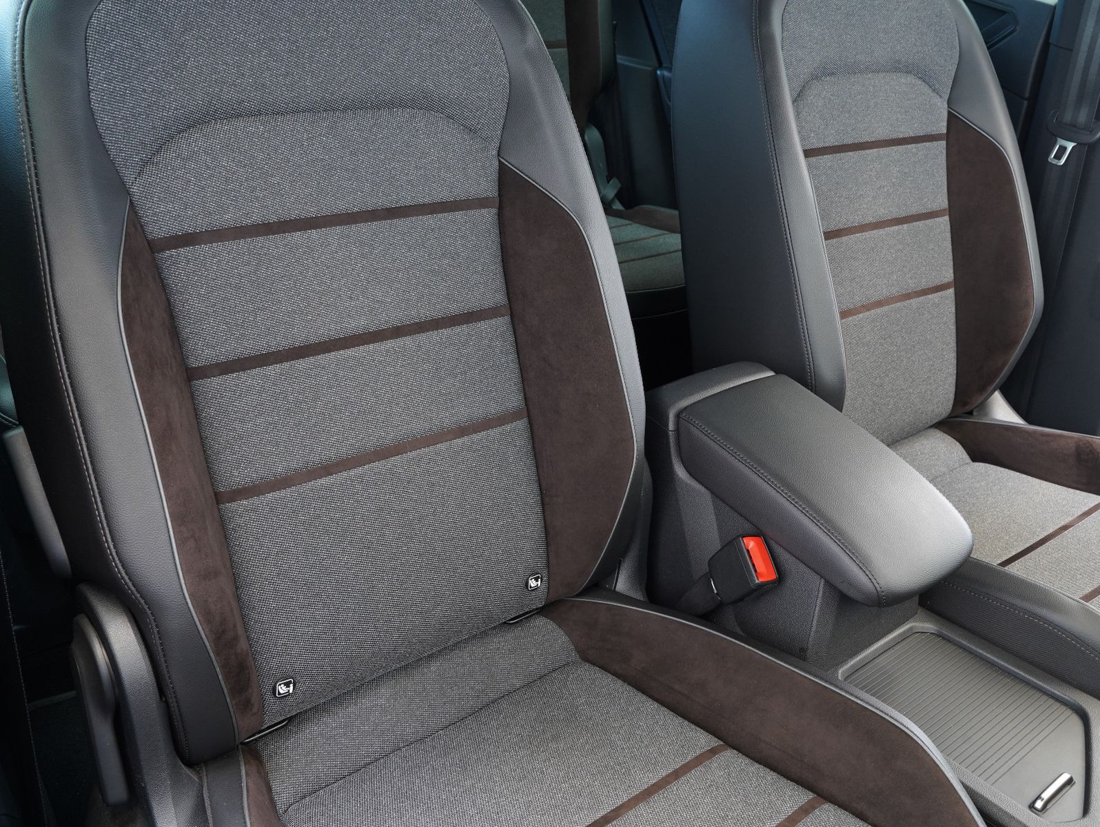 Fahrzeugabbildung SEAT Tarraco 1.5 TSI ACT Xcellence ACC/KAMERA/LM20"