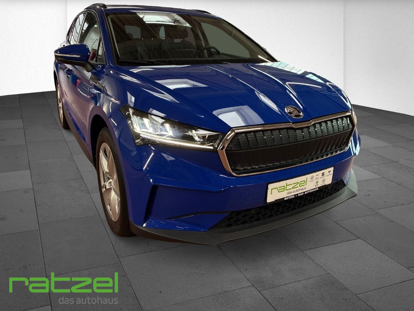 Fahrzeugabbildung SKODA Enyaq Loft iV 50 elektro Navi T-Leder Digitales
