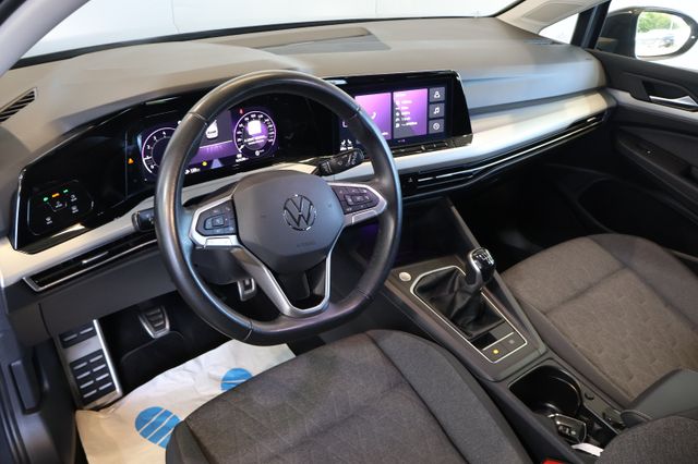 Volkswagen Golf VIII 1.0 TSI Move AID+CARPLAY+LED+AMBIENT
