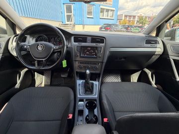Volkswagen Golf - 7