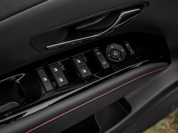 Hyundai Tucson 1.6 N Line Plug-In Hybrid 4WD Assistenzp.
