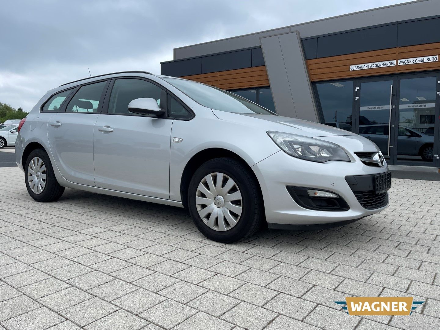 Fahrzeugabbildung Opel Astra J Sports Tourer 1-Hand Top Zustand Selecti