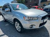 Mitsubishi Outlander Intense 4WD - Mitsubishi Outlander Intense mit Diesel-Antrieb
