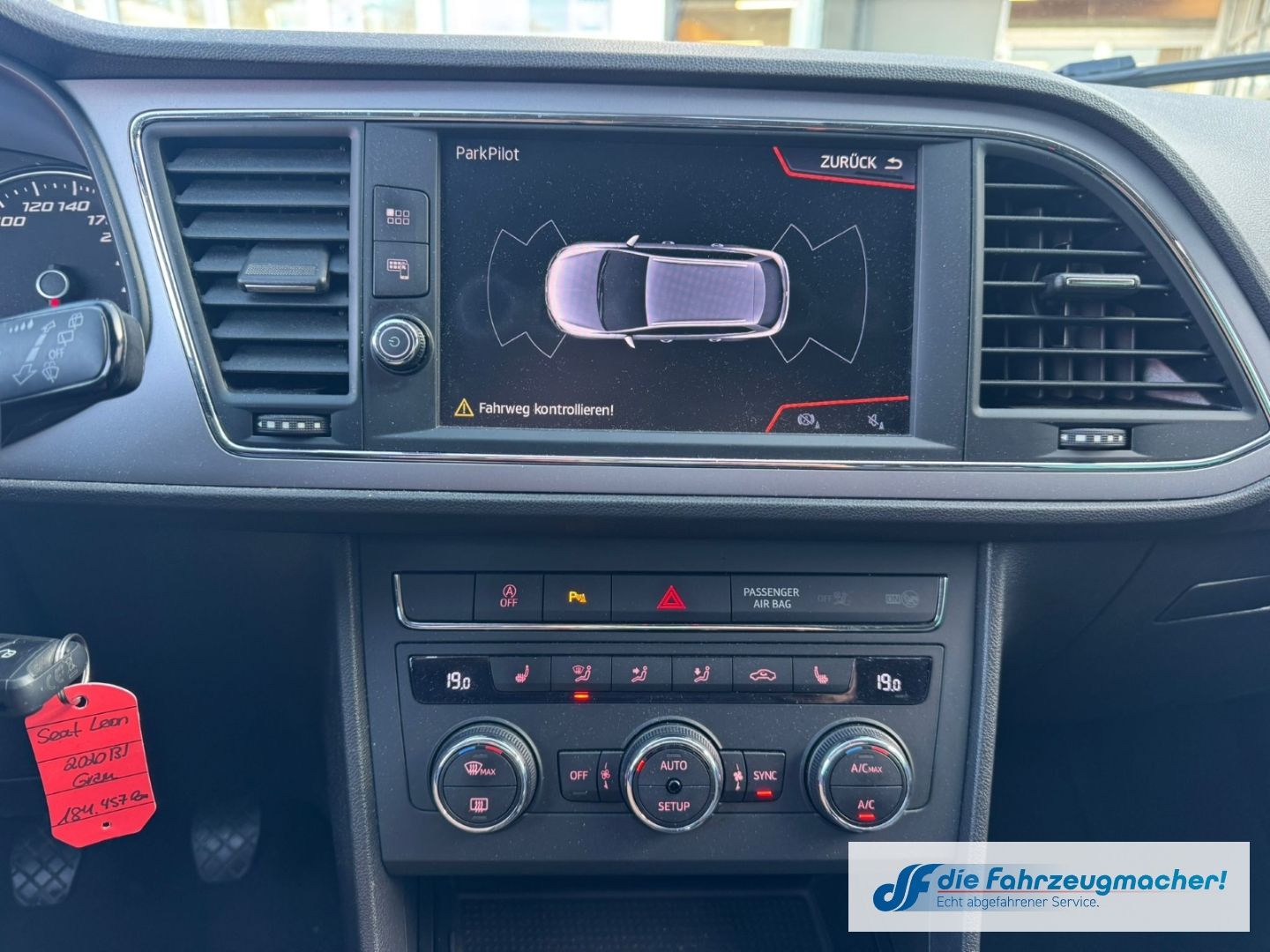 Fahrzeugabbildung SEAT Leon ST Style Navi Apple CarPlay Android *EXPORT