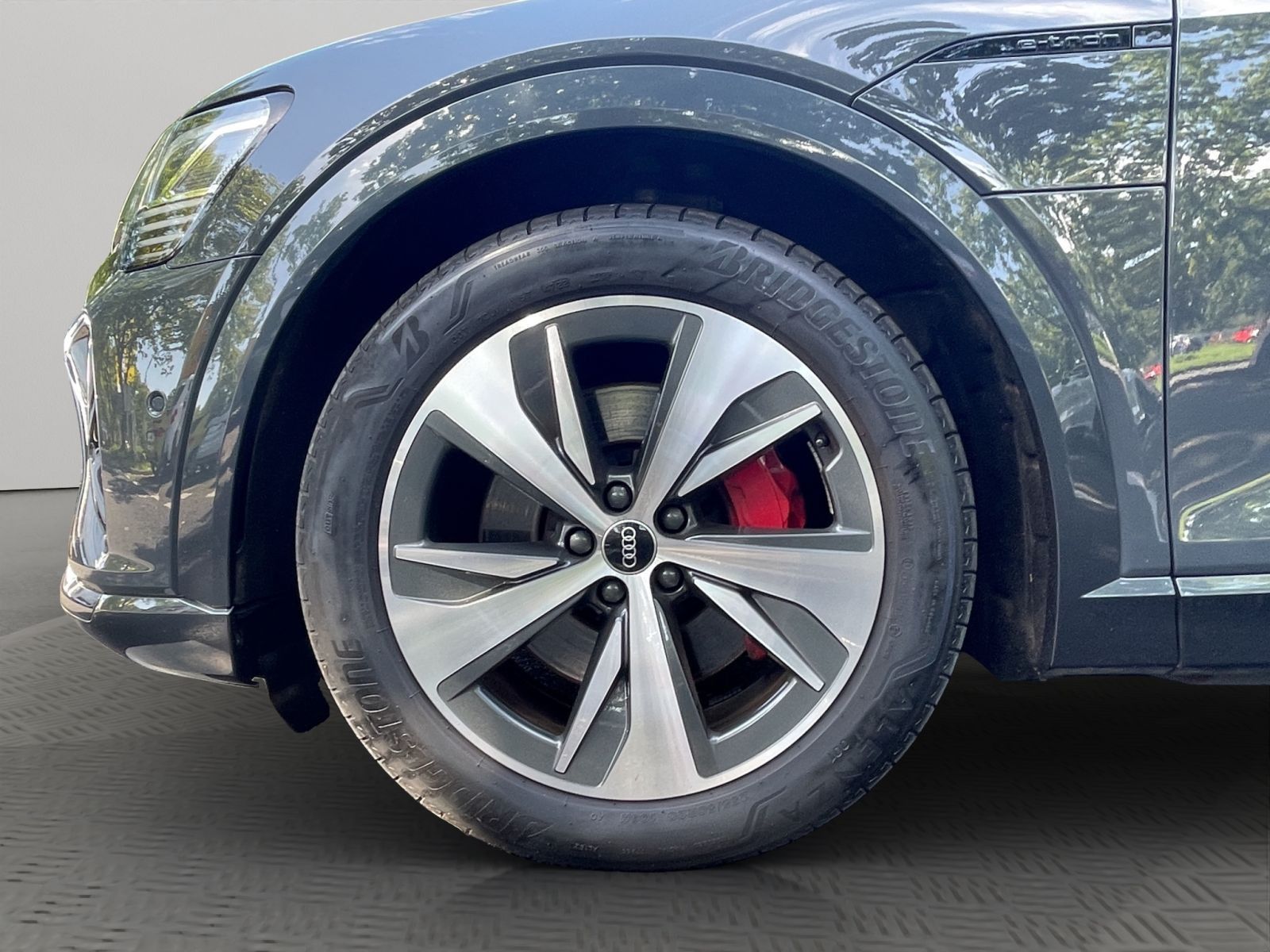 Audi Q8 e-tron - Bild 21