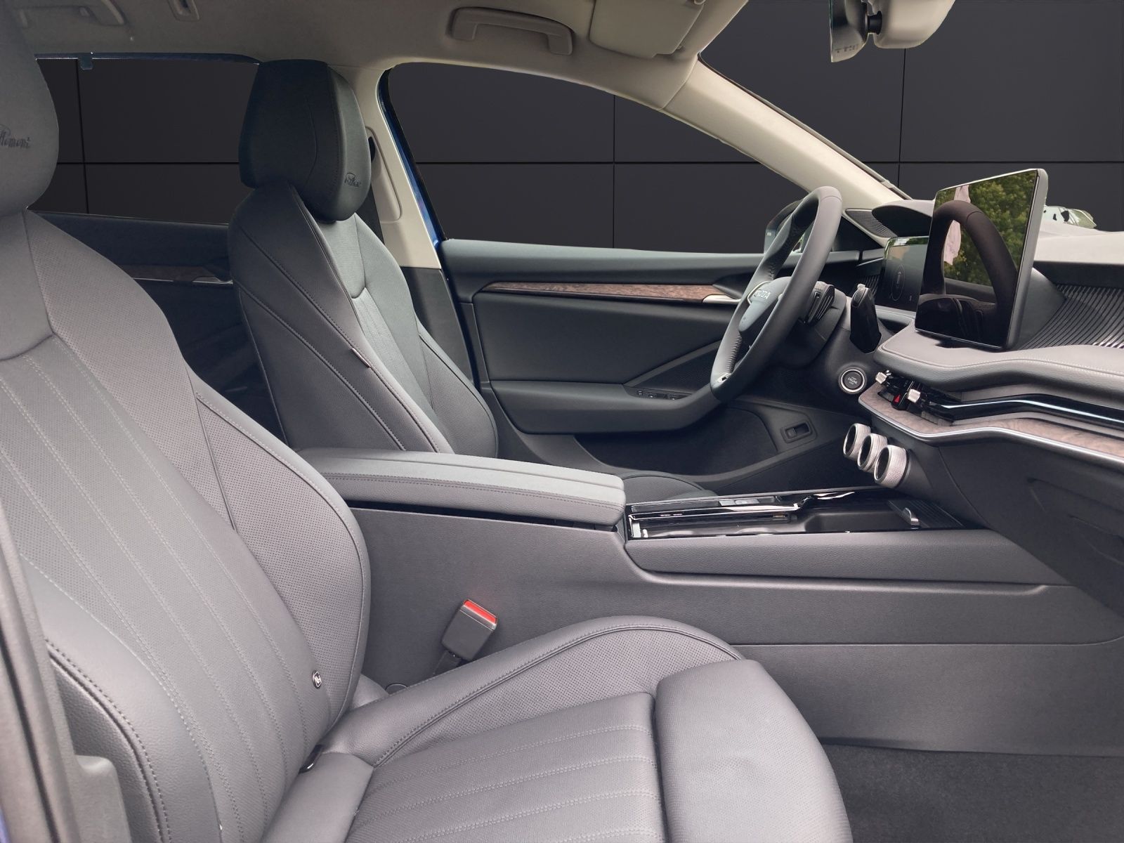 Fahrzeugabbildung SKODA Superb Combi L&K 2.0 TDI 142kW 4x4 L&K Matrix, S