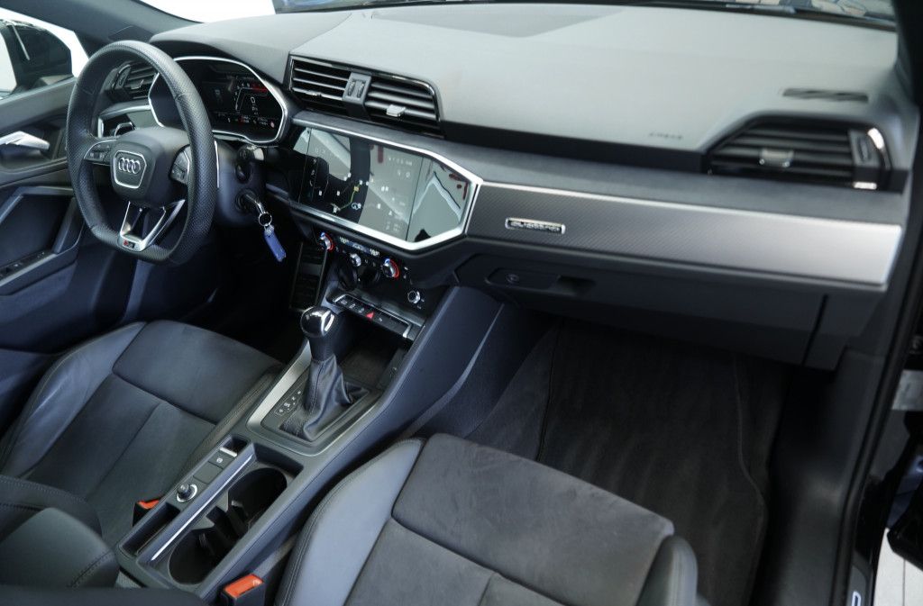 Audi Rsq3