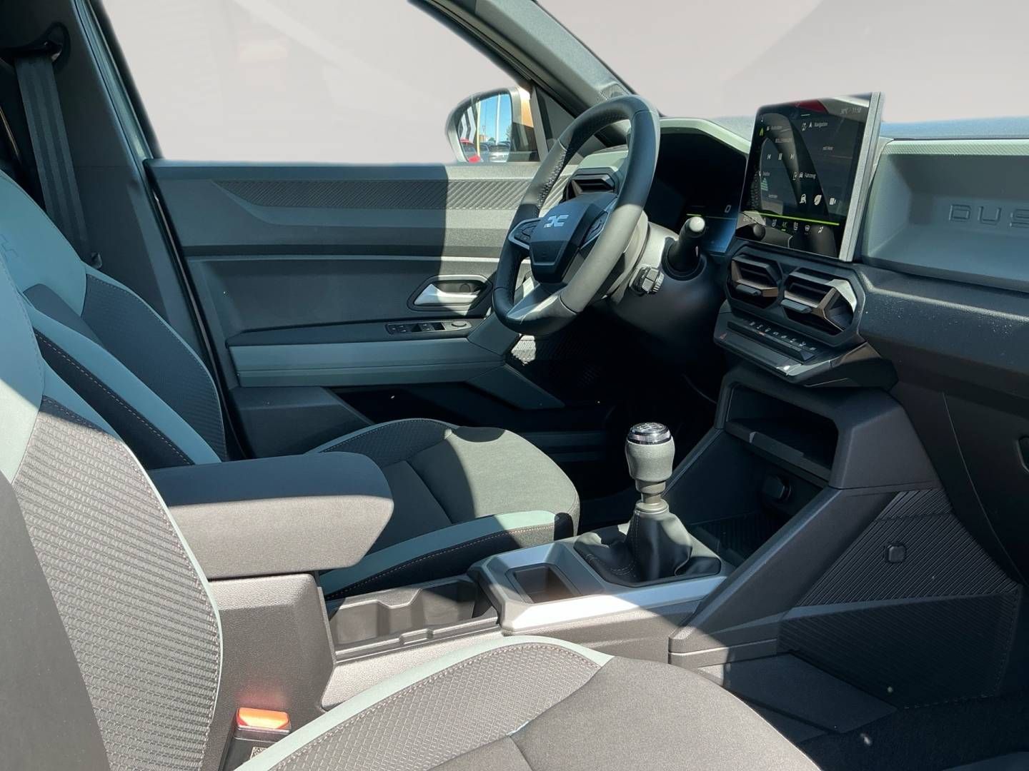 Fahrzeugabbildung Dacia Neuer Dacia Duster Extreme mild hybrid 140