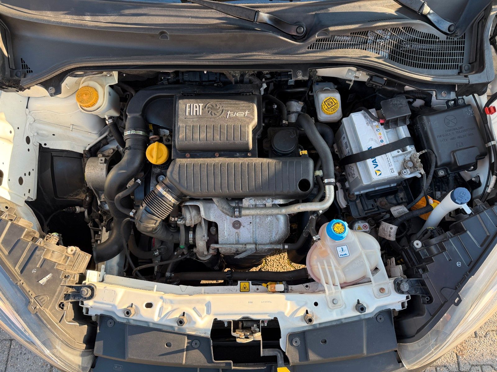 Fahrzeugabbildung Fiat Doblò SX Maxi Kasten NAVI KAMERA TOP