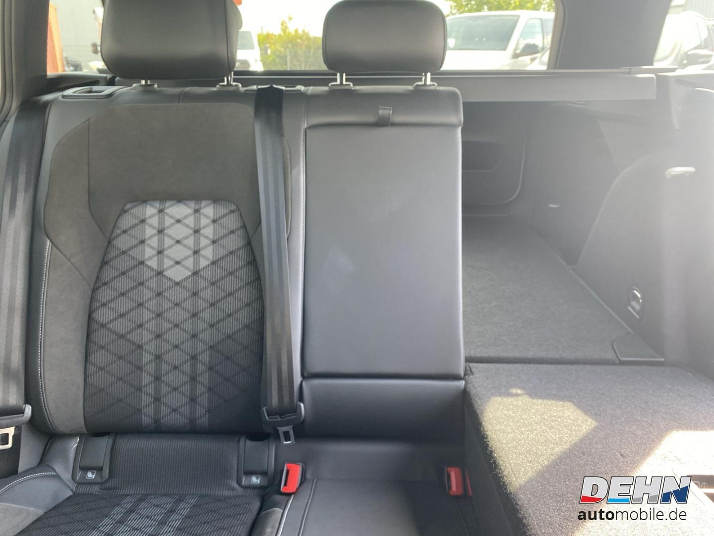 Volkswagen Golf Variant VIII 1.5 TSI R-Line LED Kamera Face, миниатюра 18