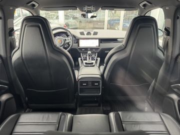 Porsche Cayenne - 11