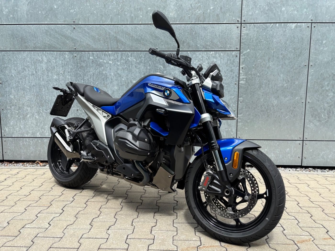 Fahrzeugabbildung BMW R 1300 R Exclusive