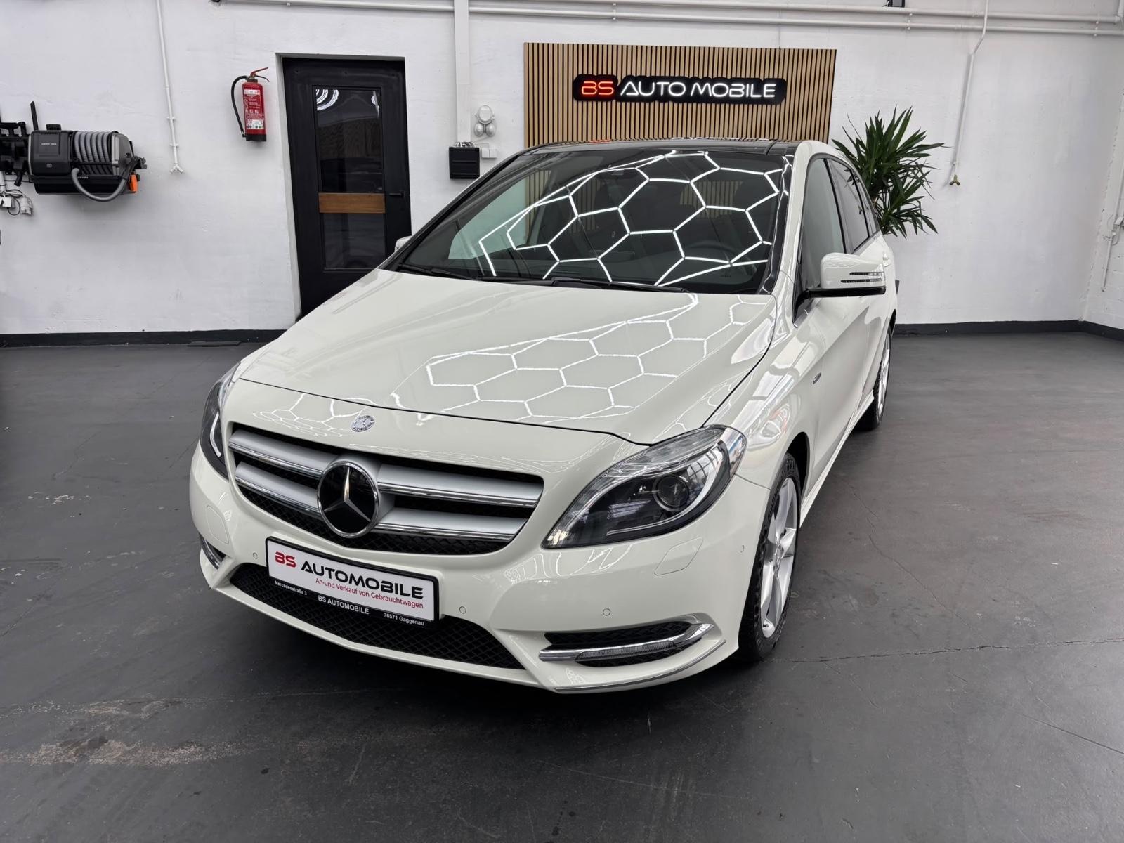 Mercedes-Benz B 200 Edition 1 Navi Bi-Xenon 1 Hand