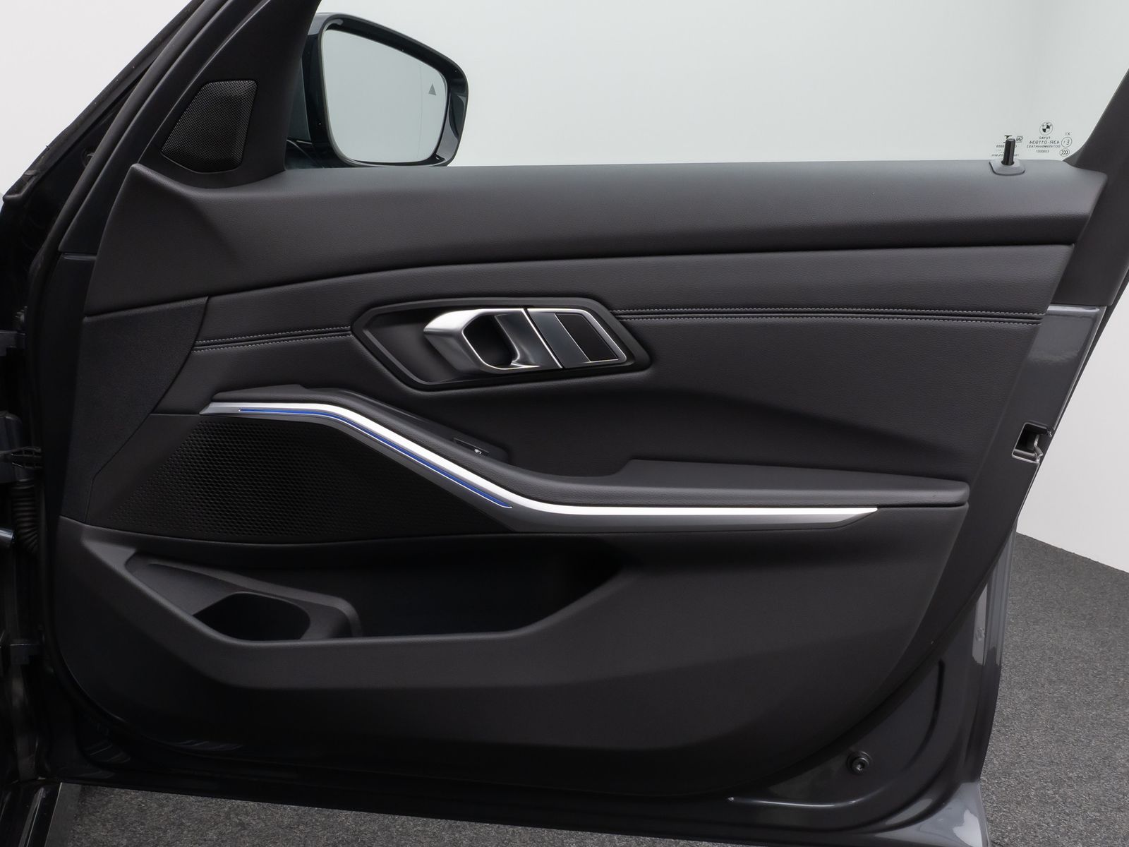 Fahrzeugabbildung BMW 330i xD SportLine Panorama Kamera Laser DAB HiFi