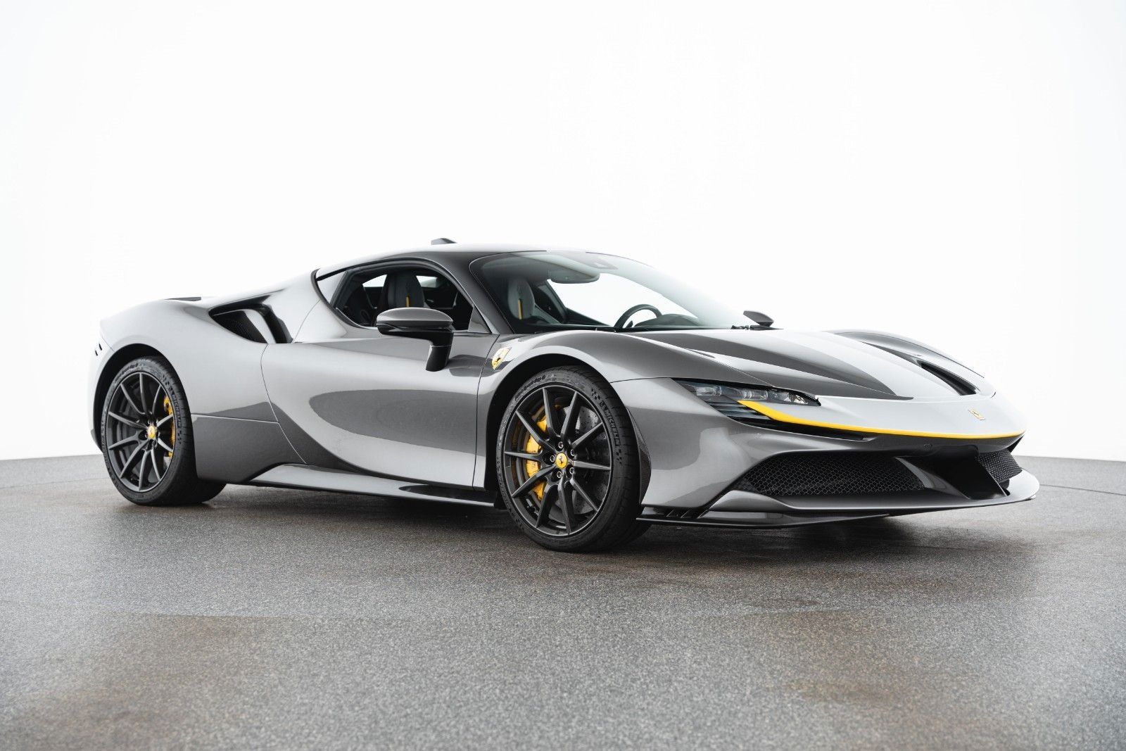 Ferrari SF90 Stradale imagem 3