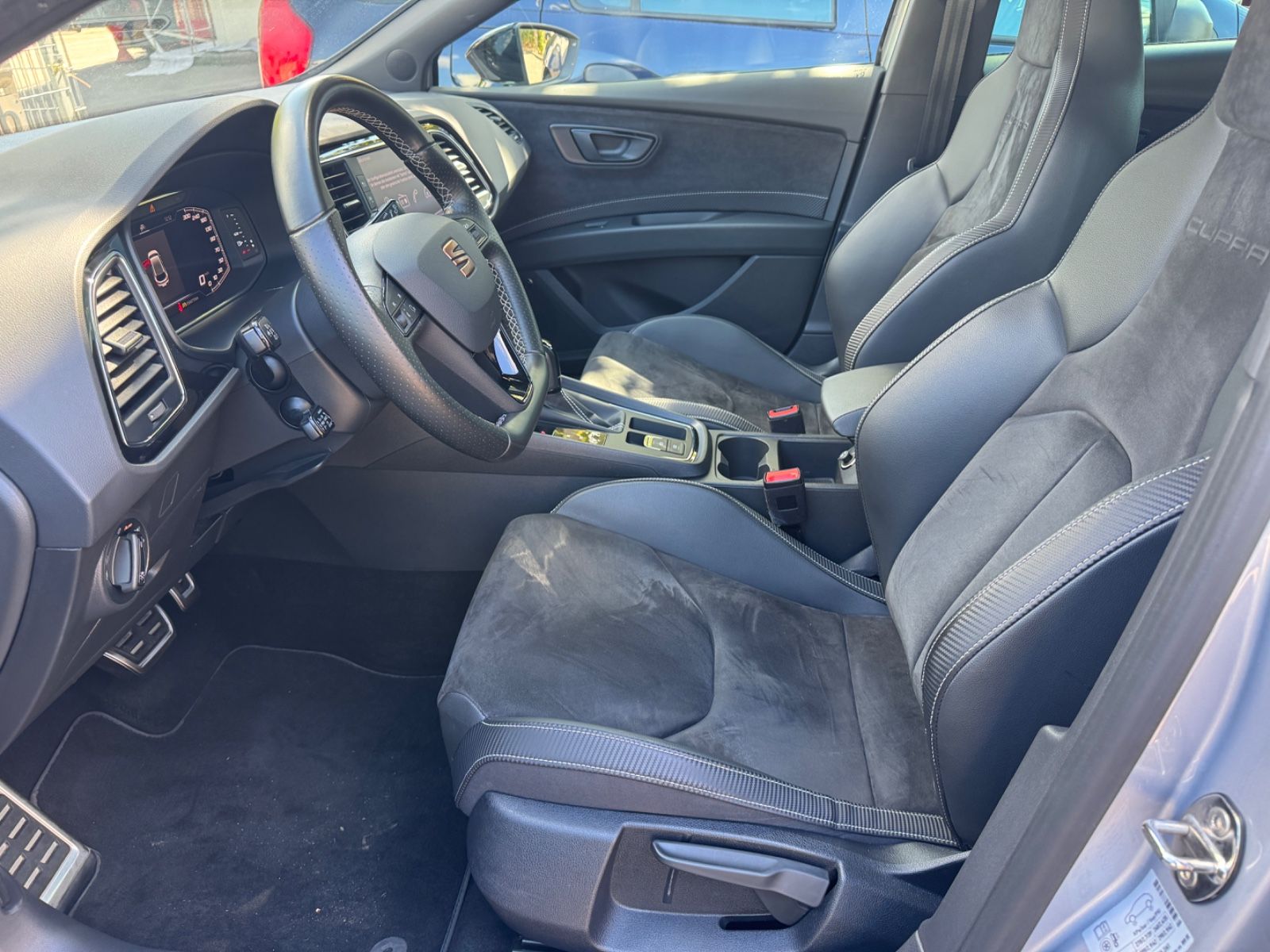 Fahrzeugabbildung SEAT Leon Cupra 290 Panorama+LED+Navi+BeatsAudio