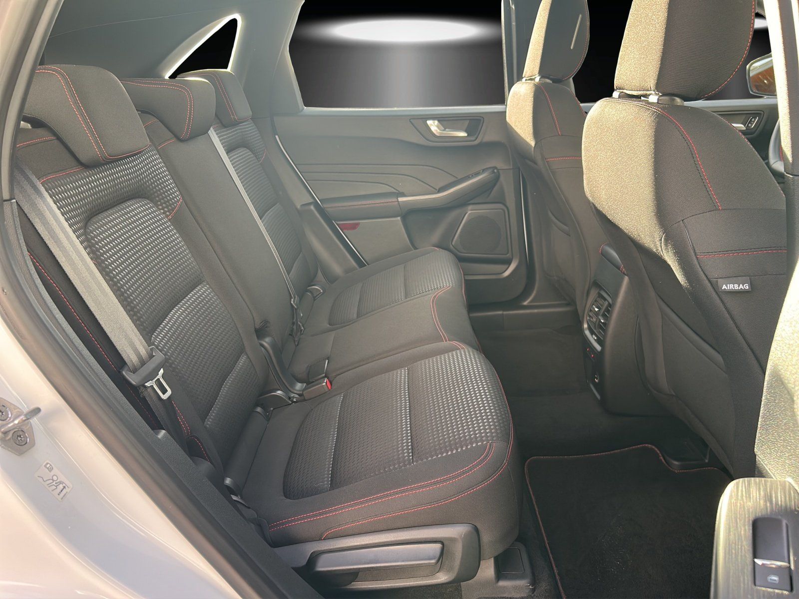 Fahrzeugabbildung Ford Kuga 2.5 ST-Line Aut./LED/KAMERA/ACC/PANO/HUD/