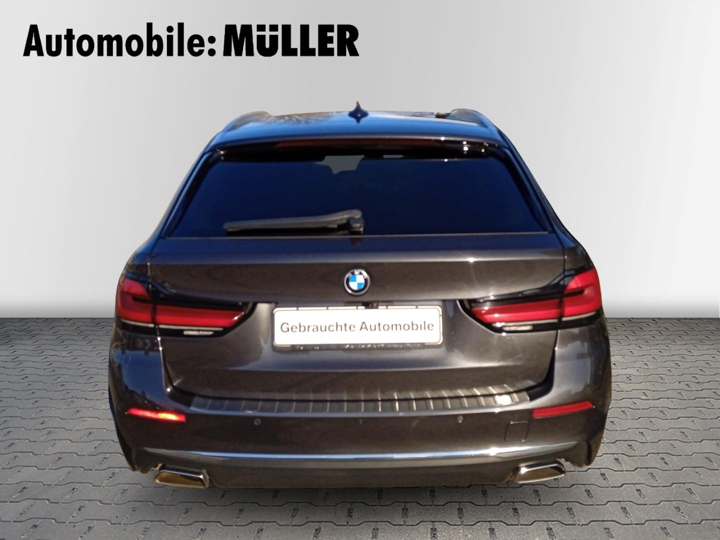 BMW 530 i Tour LuxuryLine Park-Assistent+AHZV+LED+DA