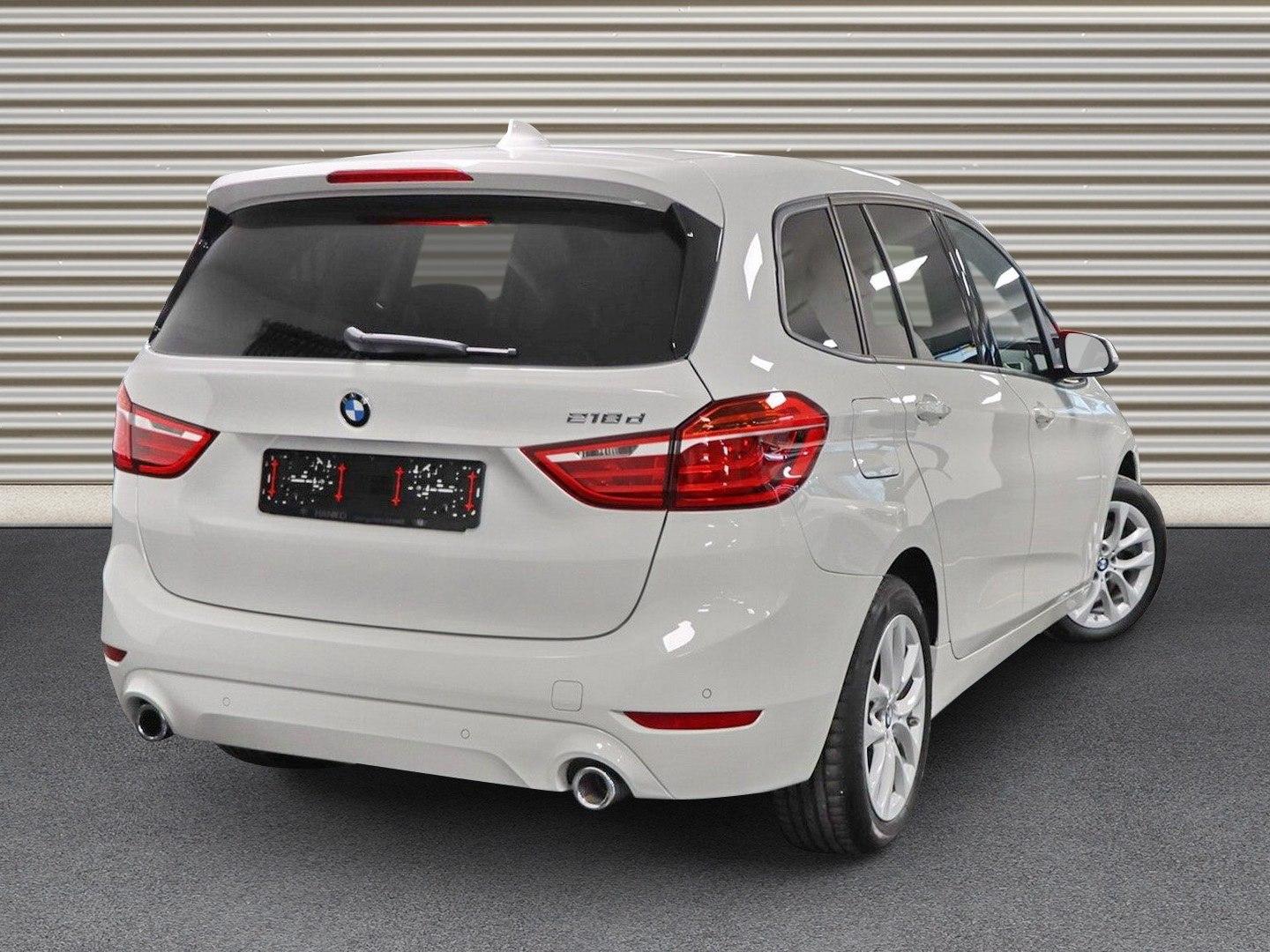 BMW 218d Advantage