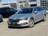 Skoda Superb Combi Premium Edition 4x4 AHK LED Standhz - Skoda Superb mit Diesel-Antrieb: Standheizung