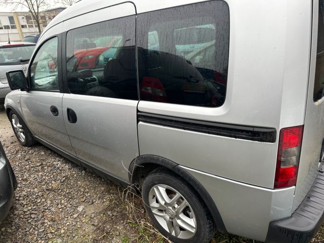 Opel Combo Sport