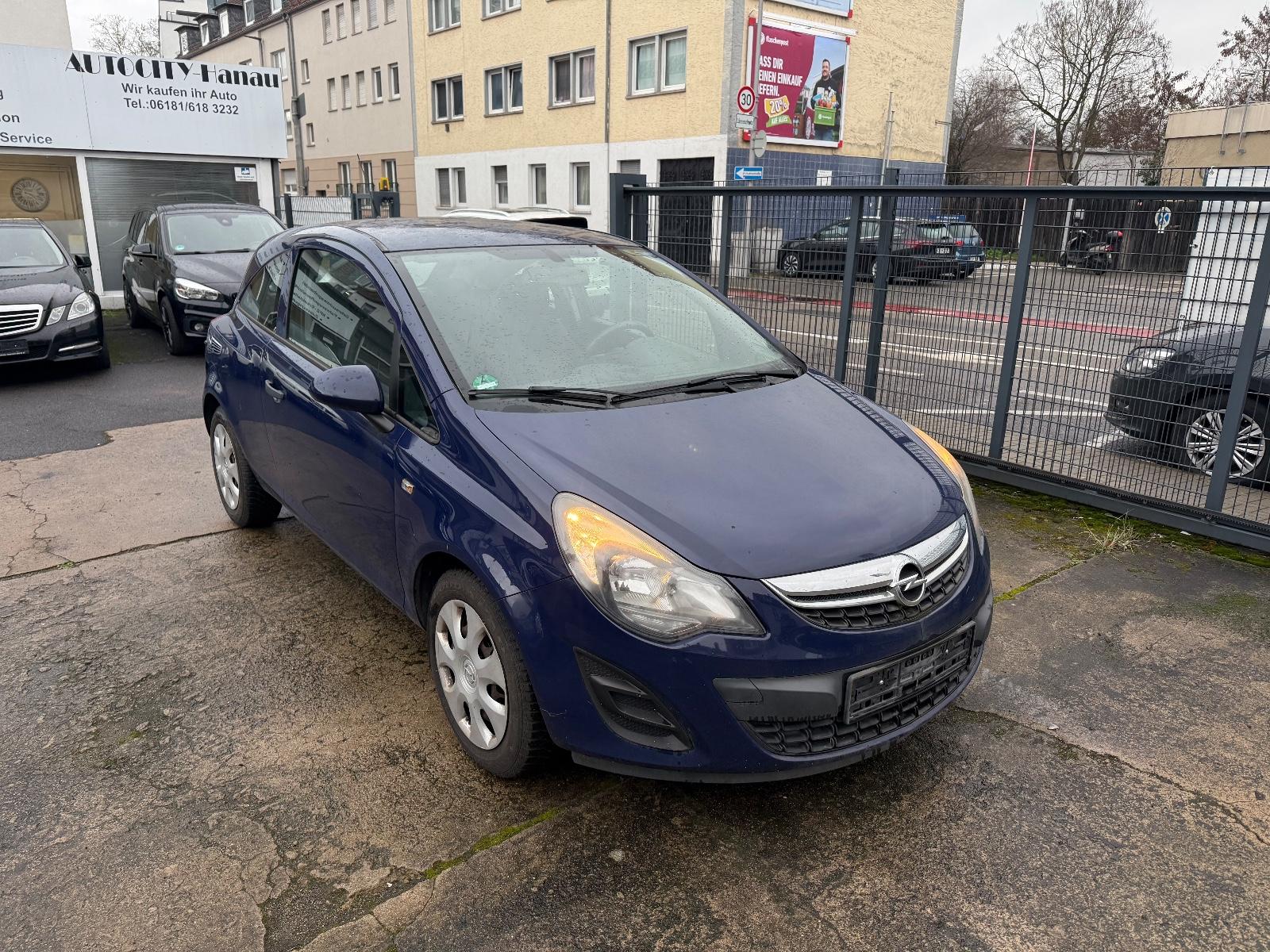 Opel Corsa D Selection TÜVNEU*SHZ*LENKRADHEIZUNG*KLIM