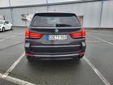 BMW X5 xDrive30d -7 sitze - BMW X5: 3D