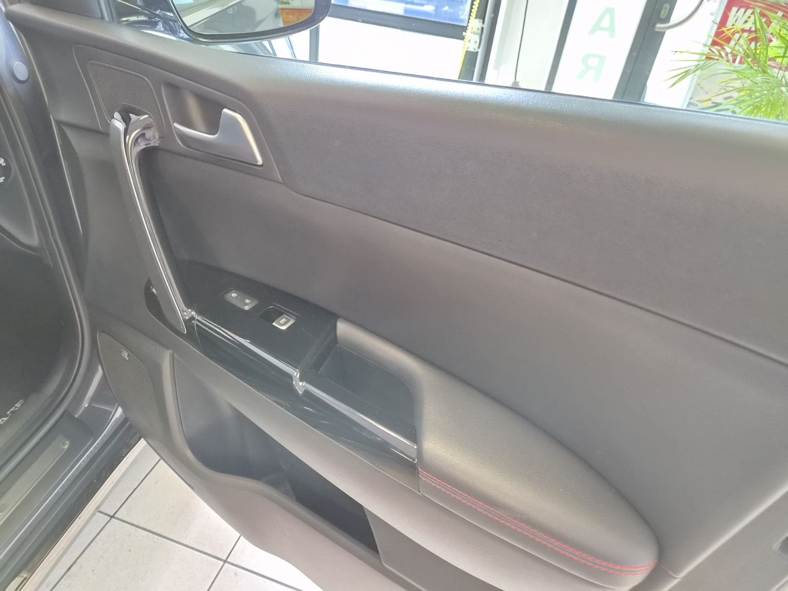 Fahrzeugabbildung Kia Sportage GT-Line 4WD / SCHECKHEFT / 1. HAND