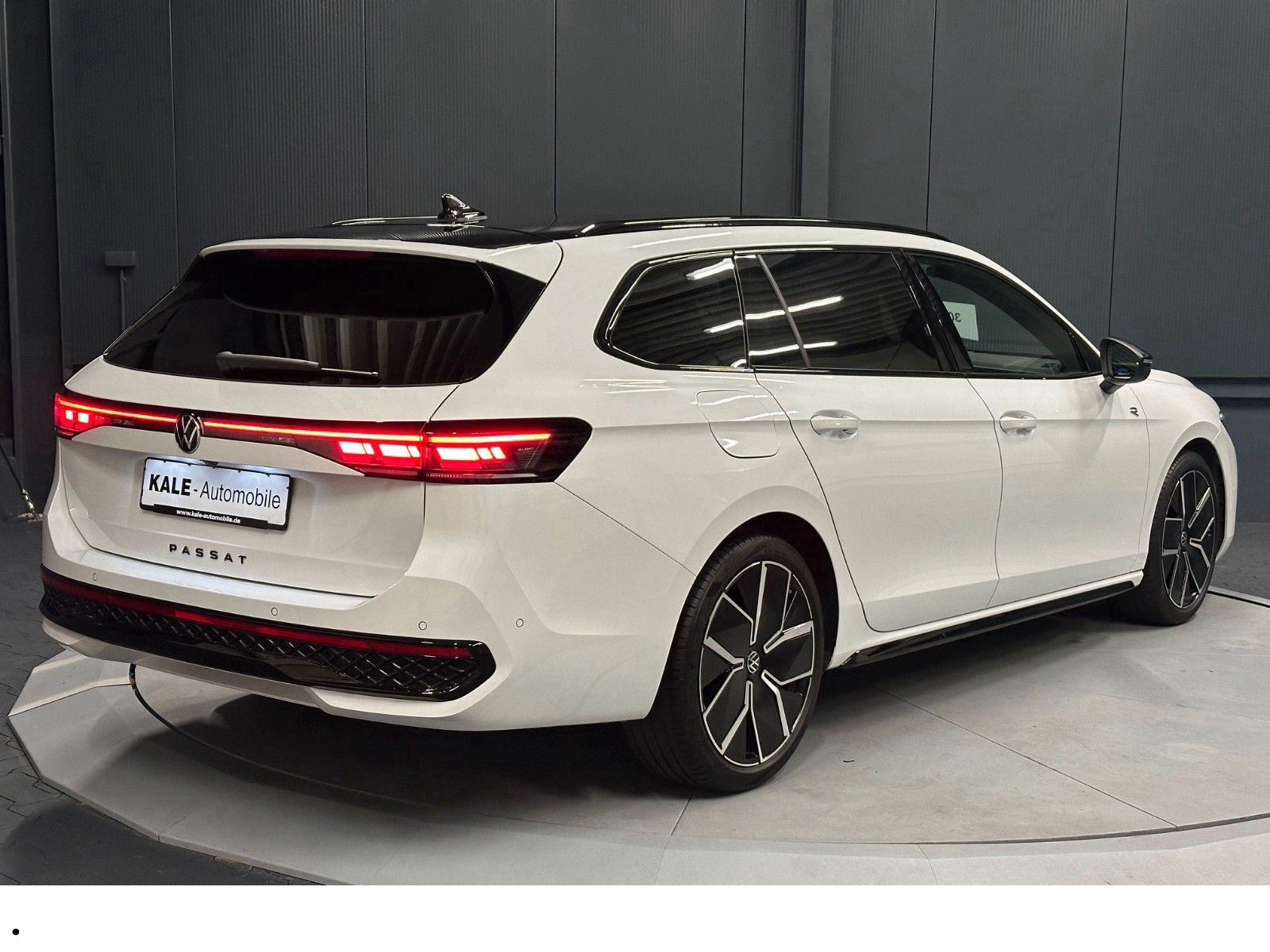 Volkswagen Passat Variant 142 kW 4Motion R-Line/Signature foto 5