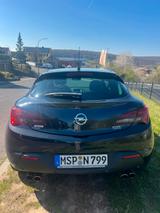 Opel Astra GTC 1.4 Turbo 88kW -