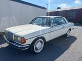 Mercedes-Benz Mercedes 230C W123 *Coupe* Rostfrei* H-Zulassung - Mercedes-Benz Coupé aus dem Jahr 1980