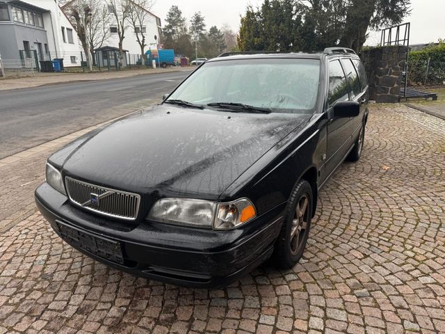 Volvo V70 2.4  Benzin und Gas