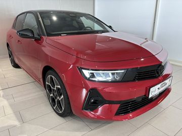 Fotografie des Opel Astra 1.2 Turbo GS AHK Navi