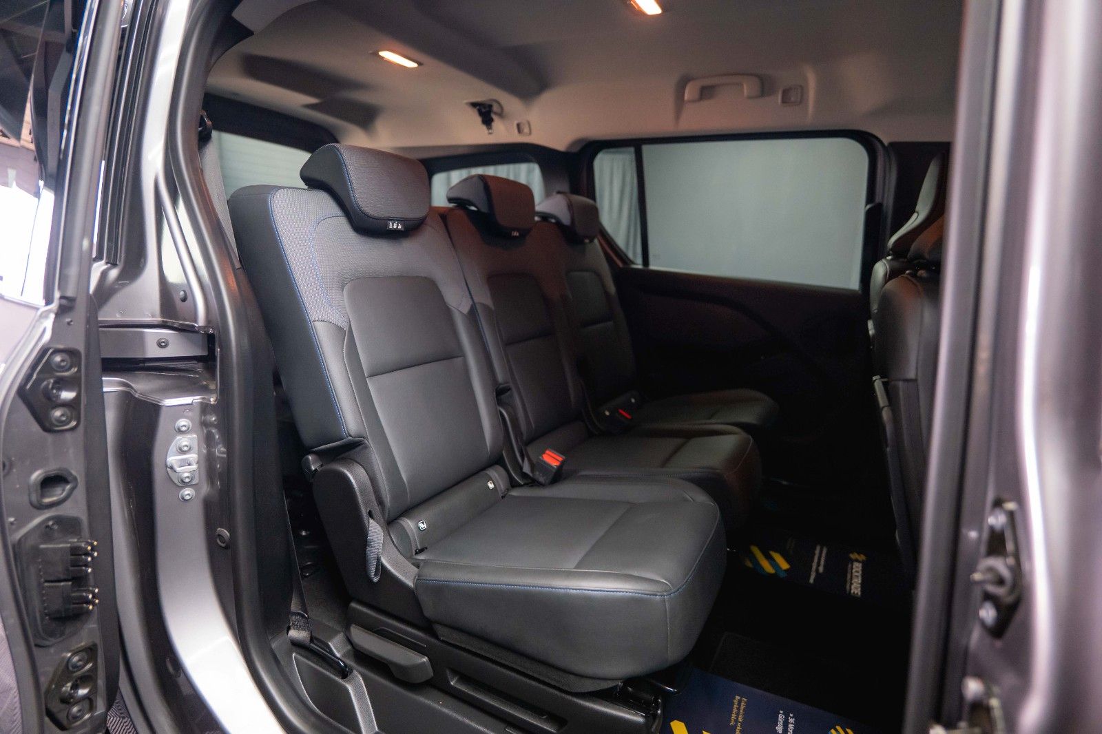 Fahrzeugabbildung Nissan Townstar Kombi L2 Tekna 7 Sitze *LED*Kamera*Navi