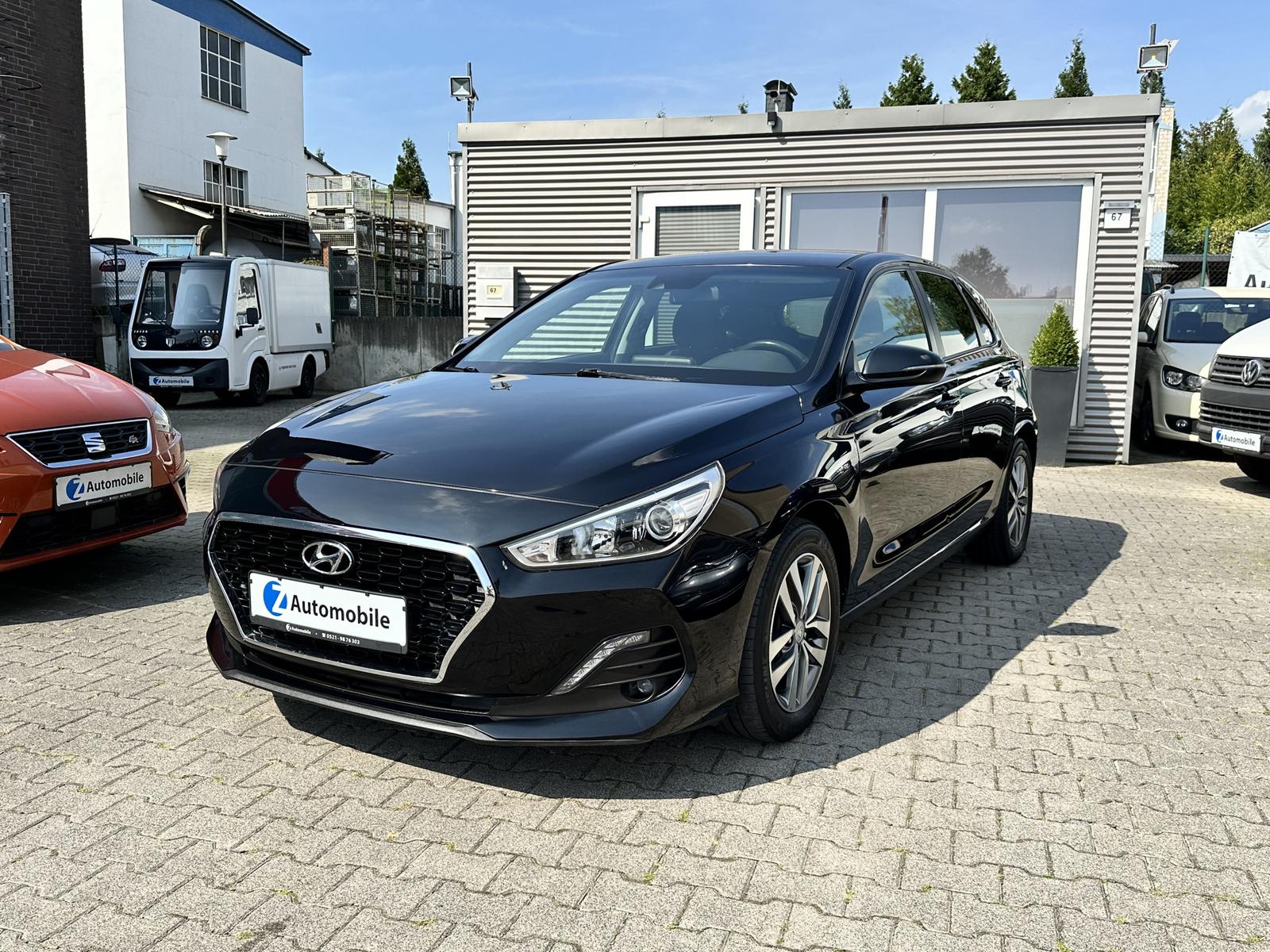 Hyundai i30 1.4 YES! Autom.Navi/Rückfahrkam.