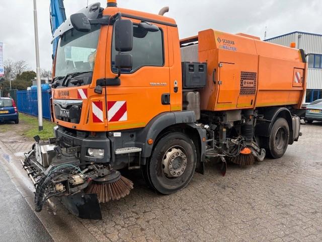 MAN TGM 18.340 Kehrmachine
