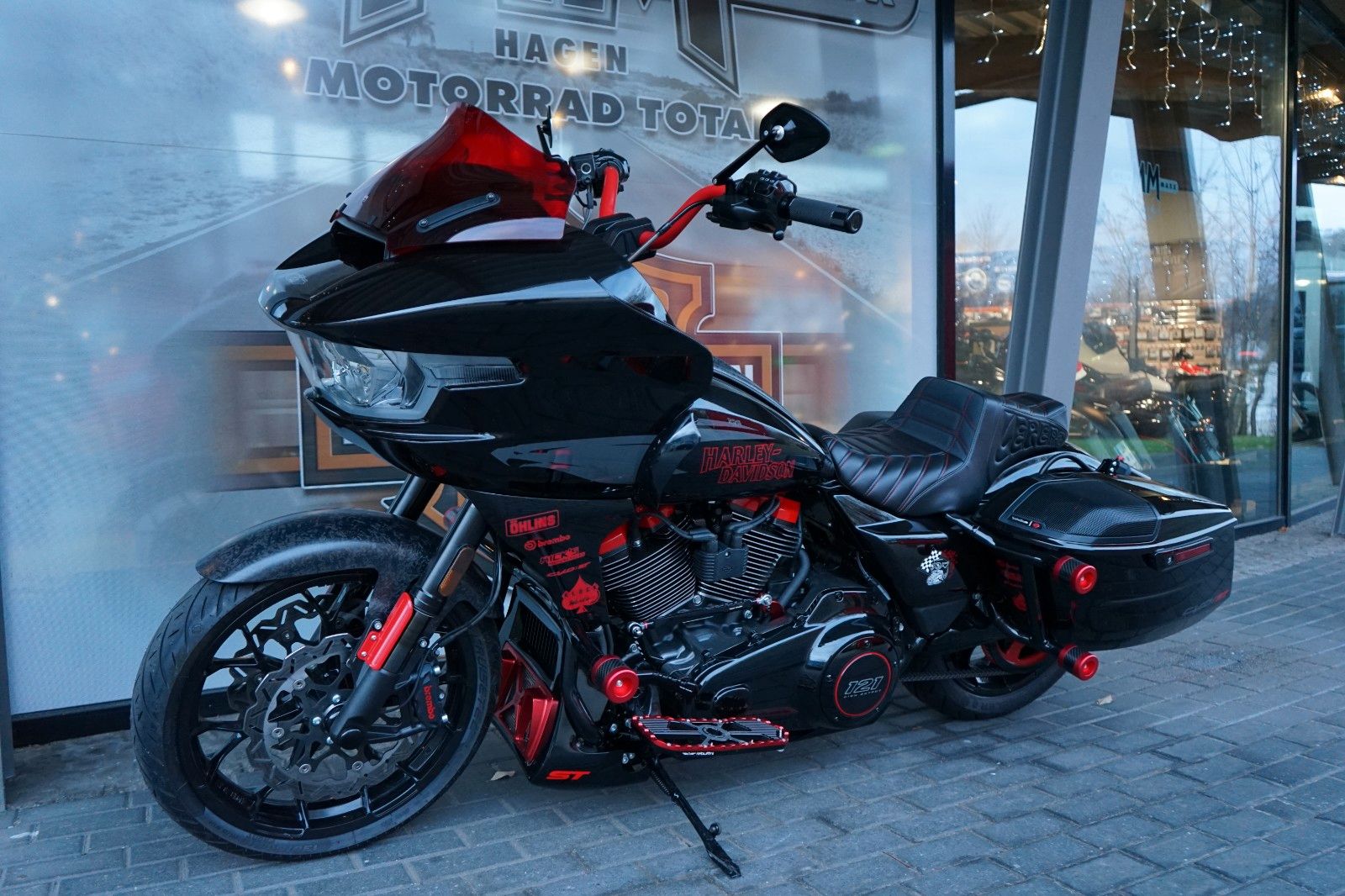 Fahrzeugabbildung Harley-Davidson Road Glide ST CVO CLUBSTYLE