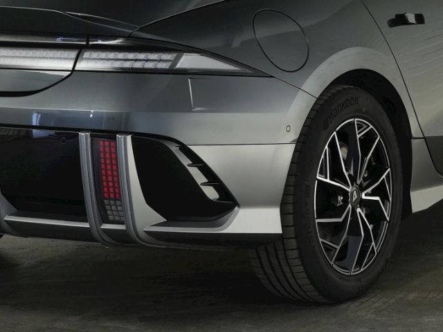 IONIQ 6 UNIQ 77,4kWh AT+LED MATRIX+NAVI+ARROUND