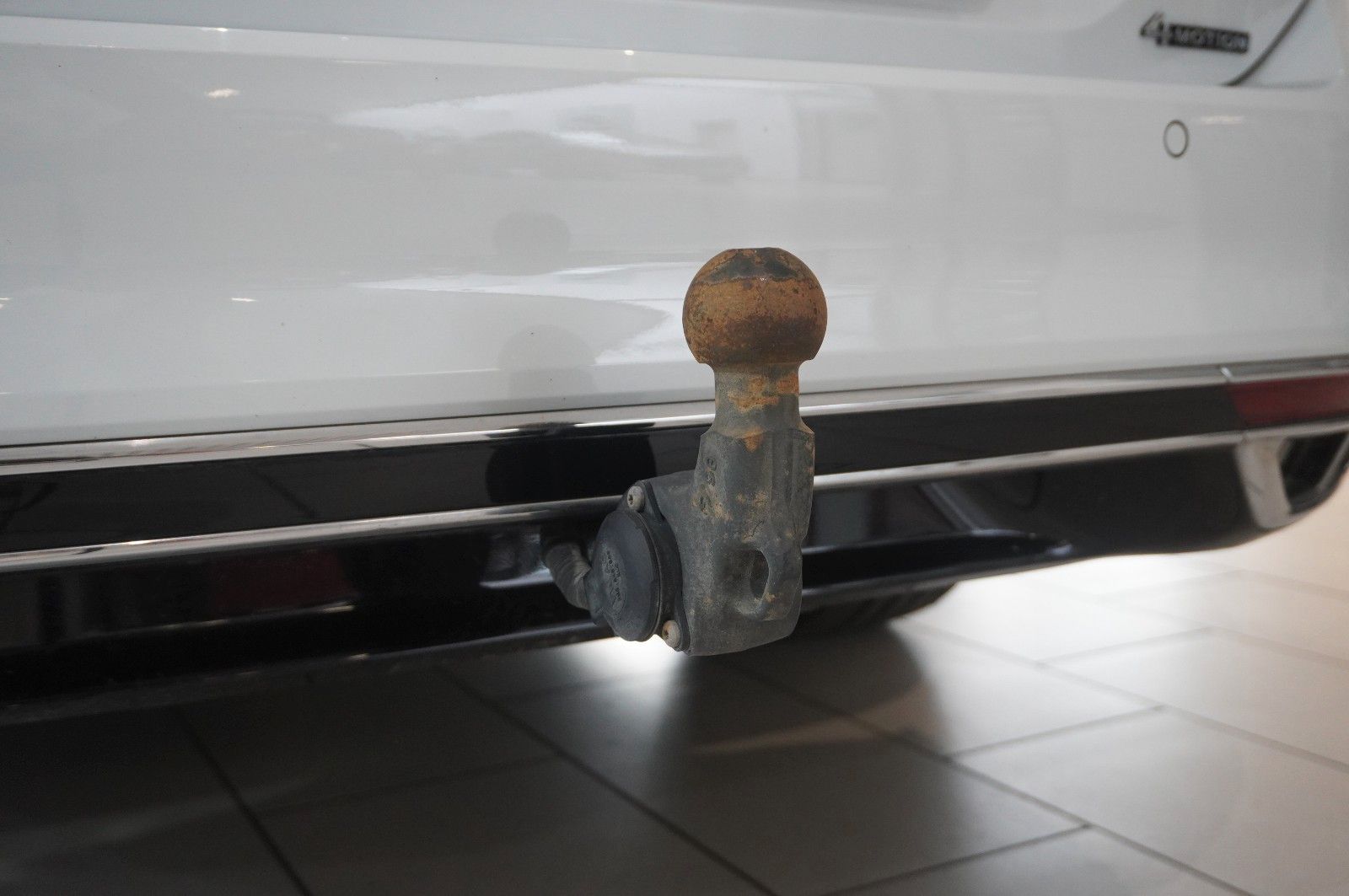 Fahrzeugabbildung Volkswagen Passat Vari. 2.0D R-LINE 4M NAVI/LED/KAMERA/AHK